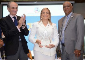 Read more about the article MAP reconoce al Hospital Hugo Mendoza por ser finalista del Premio Iberoamericano a la Calidad 2019