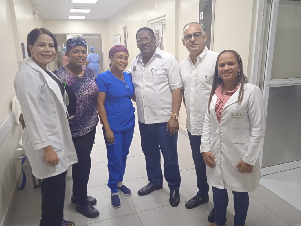 Read more about the article En transformación Hospital Vinicio Calventi; director SRSM valora proceso cambios