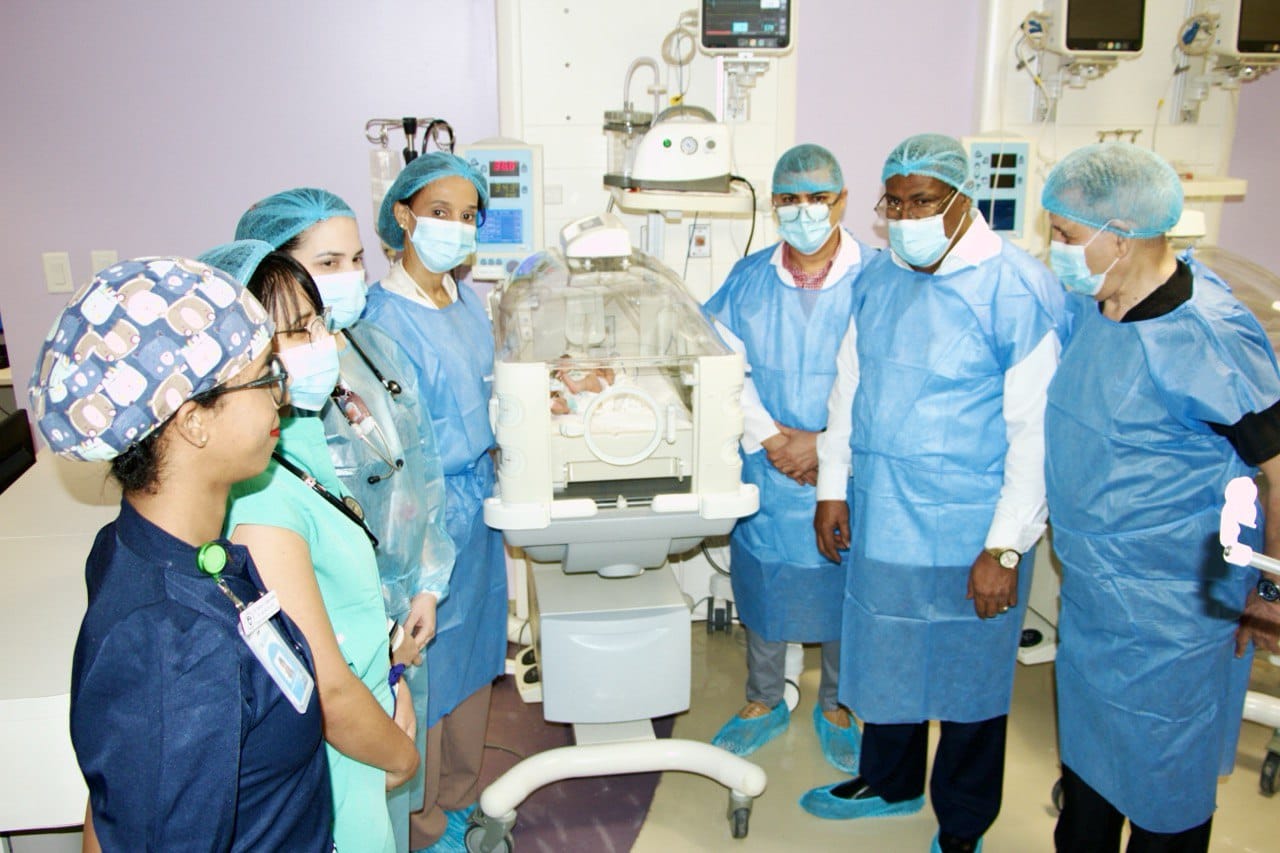 En este momento estás viendo Celebran nacimiento de primer bebé en nuevo Materno-Infantil Dr. Julio Manuel Rodríguez Grullón