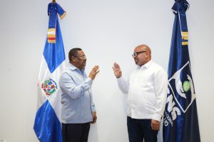 Lee más sobre el artículo Doctor Joselin Valdez es juramentado como nuevo director del Hospital Darío Contreras