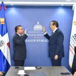 Ministro de Salud Víctor Atallah juramenta a Julio César Landrón como nuevo director del SNS