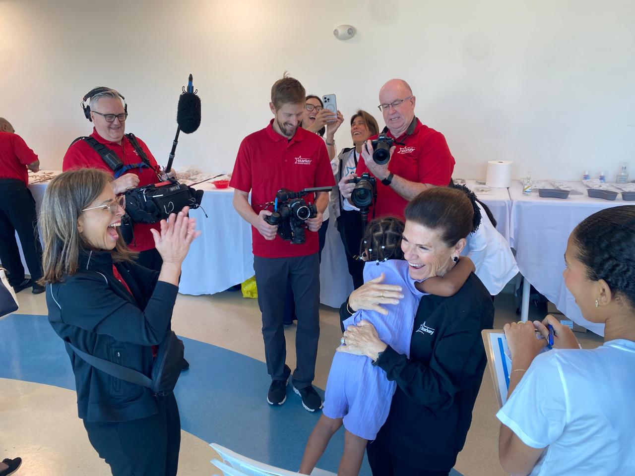 Lee más sobre el artículo Audio Net y Starkey Hearing Foundation realizan operativo de colocación de audífonos en el CECANOT