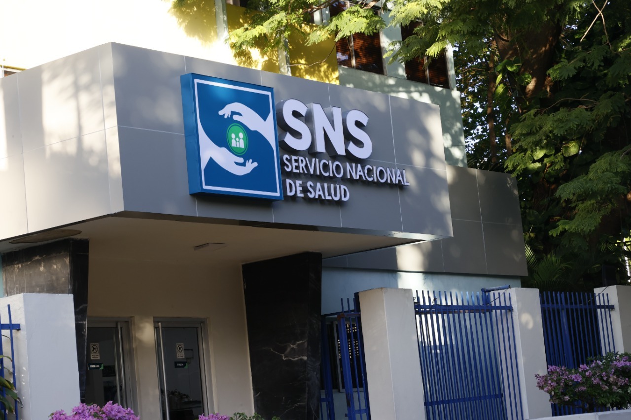 En este momento estás viendo Director del SNS anuncia para este fin de semana incorporación de 30 camas adicionales para salud mental en seis hospitales provinciales