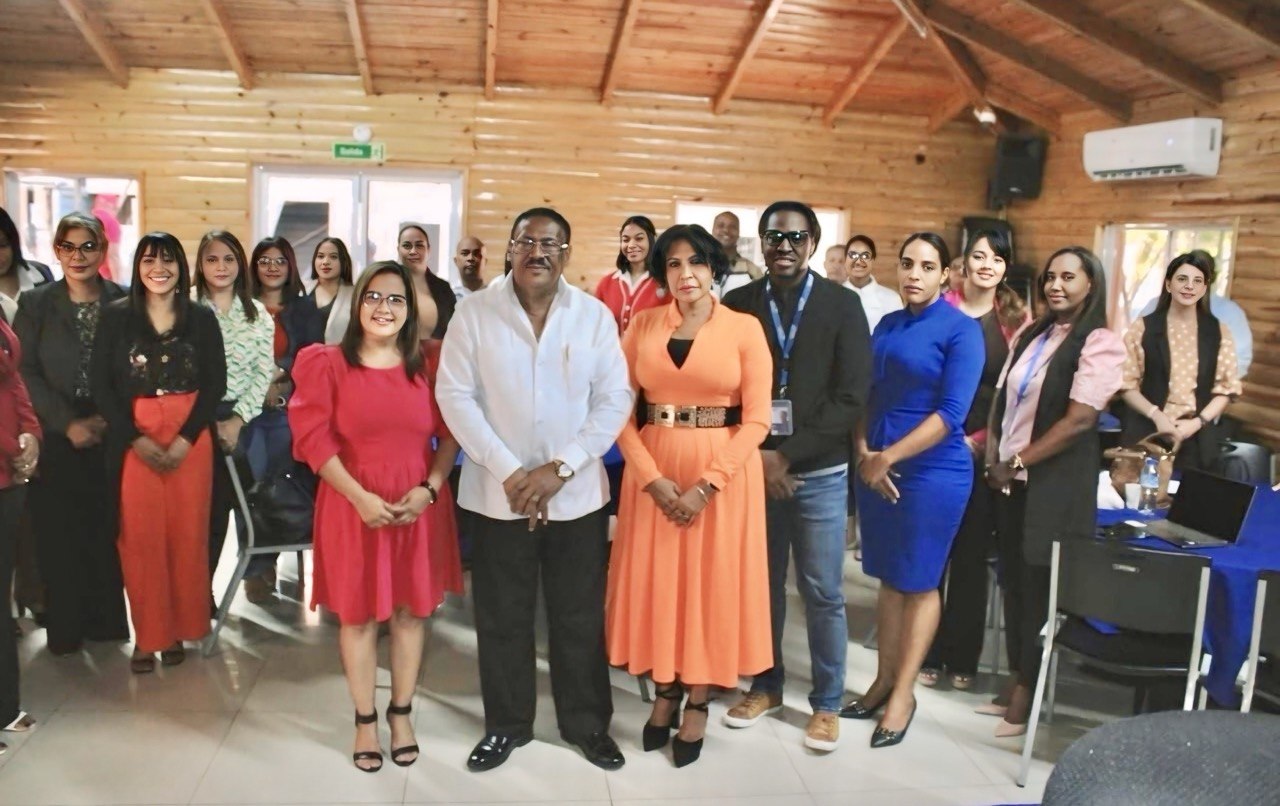 En este momento estás viendo SNS y SRSO presentan Plan Ambiental Institucional a colaboradores en Mesa de Trabajo