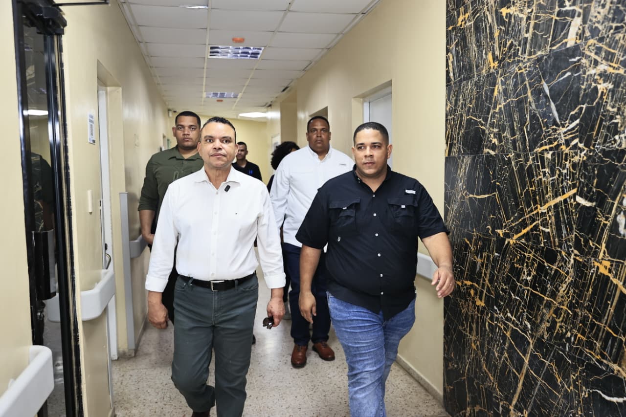 En este momento estás viendo SNS destaca 53 hospitales con cero deuda y consolida transformación financiera de la Red Pública