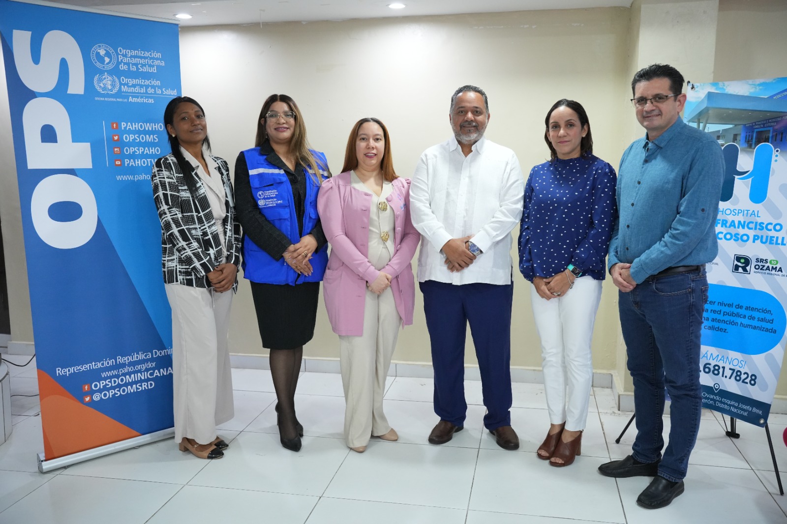 En este momento estás viendo Hospital Moscoso Puello fortalece capacidades médicas con taller sobre manejo del dengue en UCI